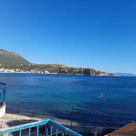 Beachfront Apartment Himara Kültér fotó