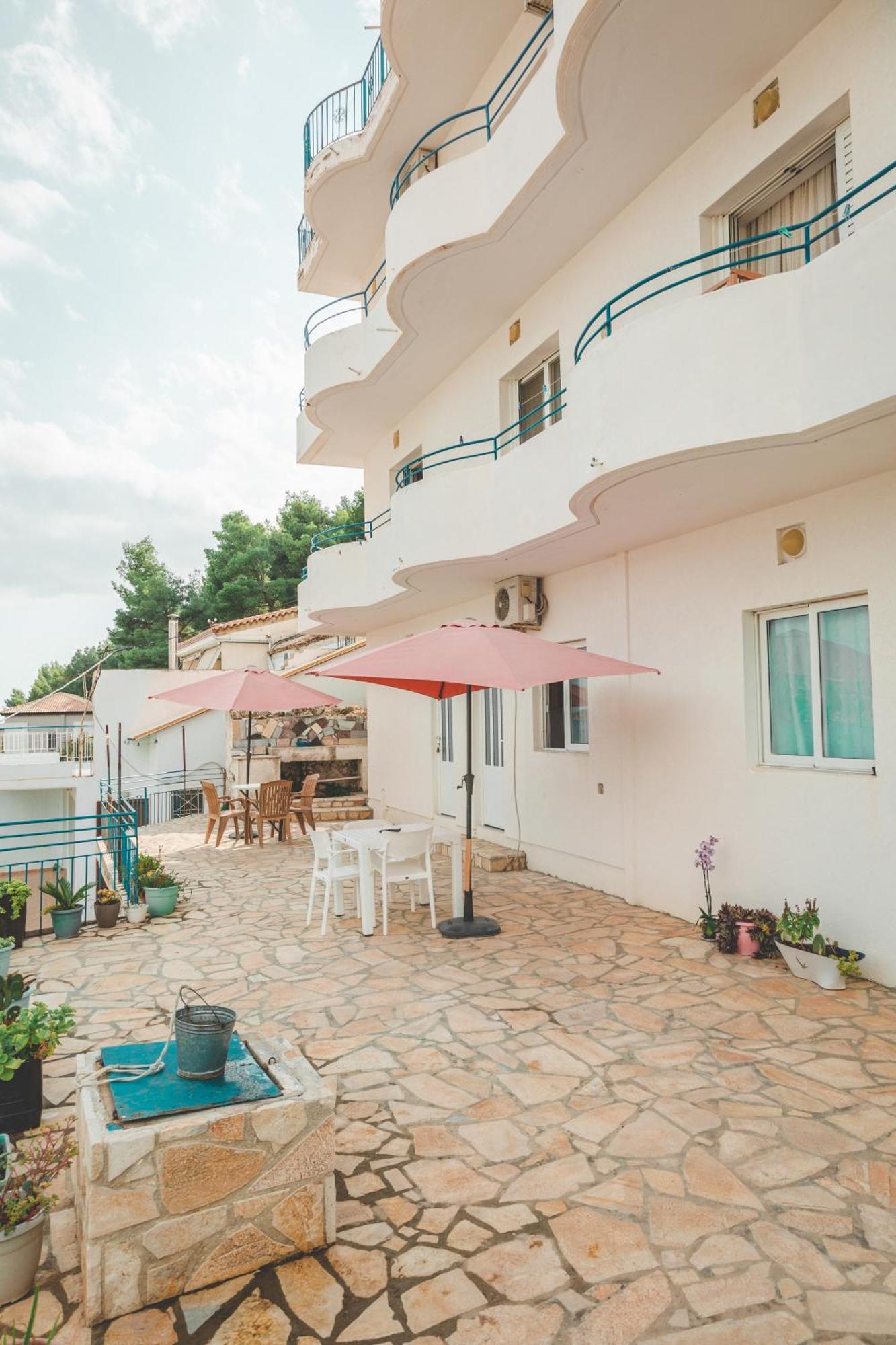 Beachfront Apartment Himara Kültér fotó