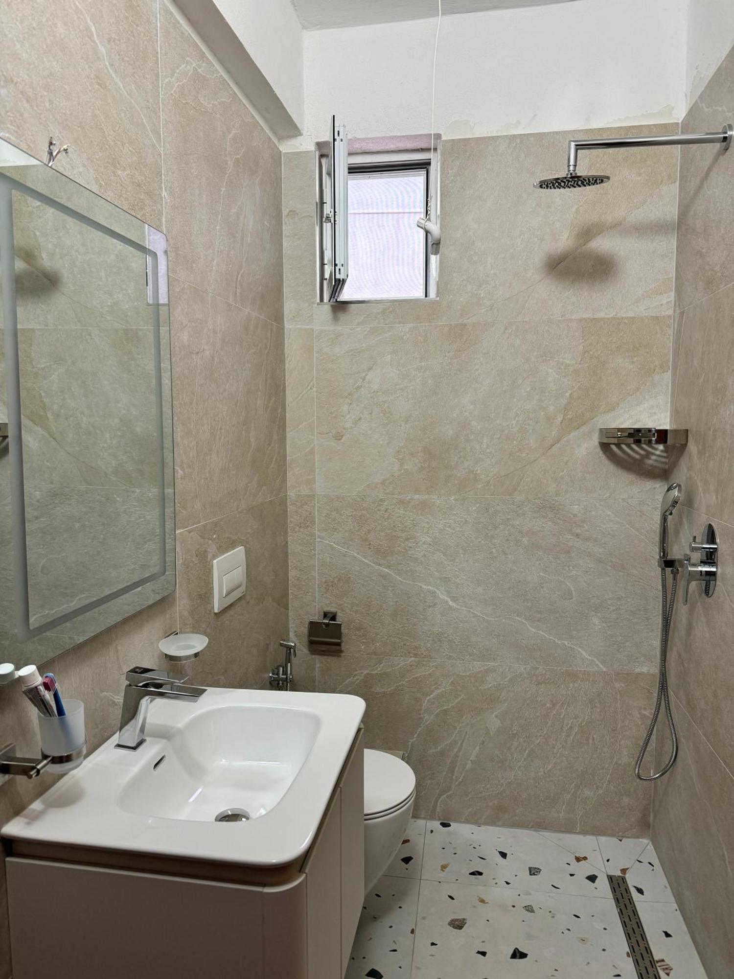 Beachfront Apartment Himara Kültér fotó