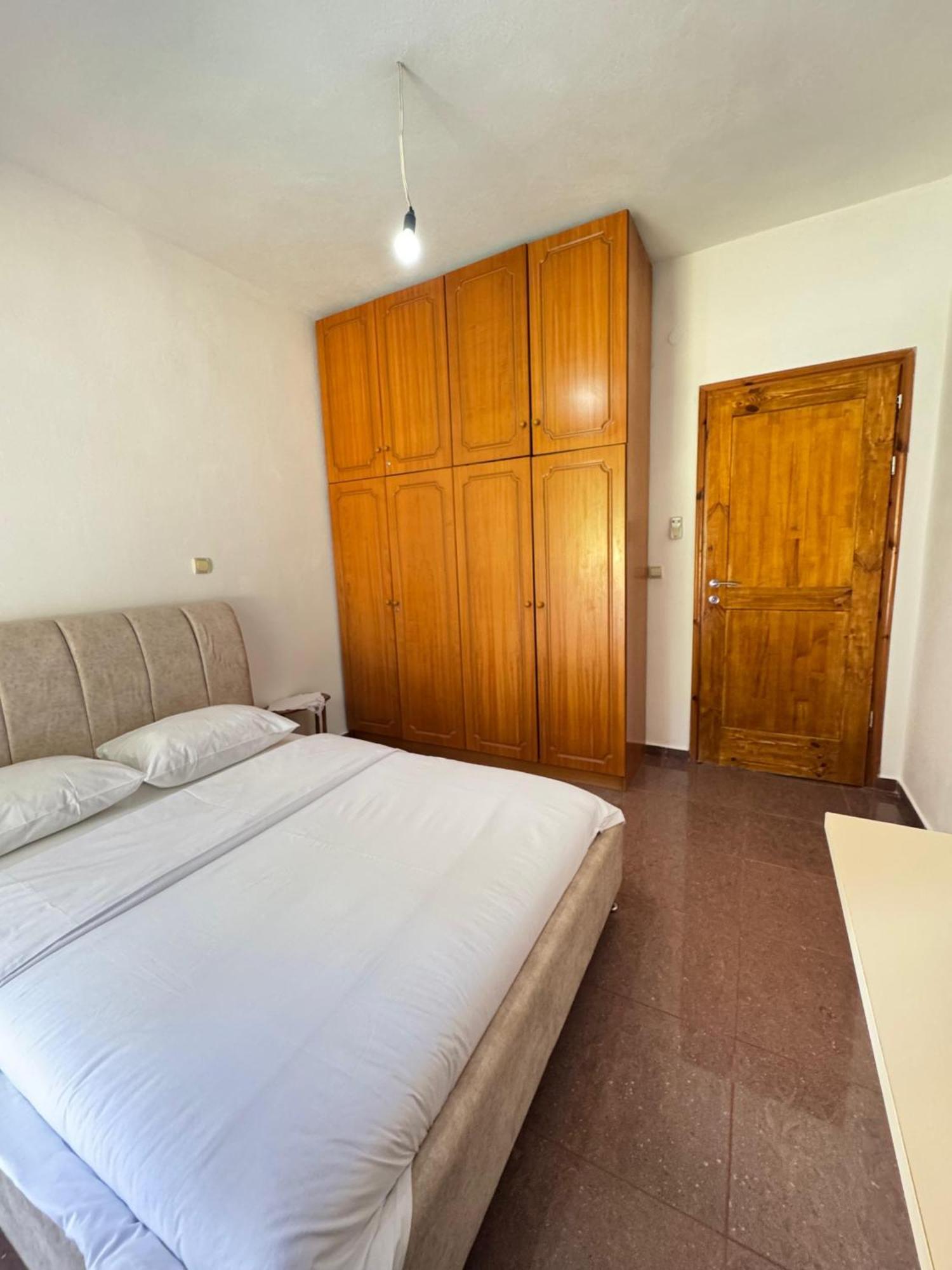 Beachfront Apartment Himara Kültér fotó