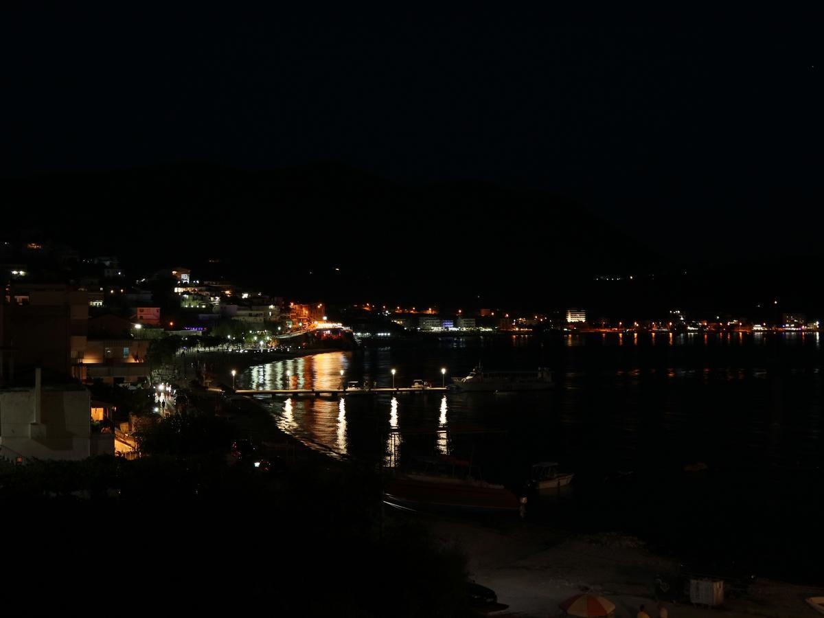 Beachfront Apartment Himara Kültér fotó